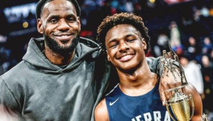 赛事分析-詹姆斯化身“中国式家长”布朗尼真的该进NBA吗？