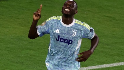 开云体育官网-米体：尤文已报价穆阿尼在等巴黎回复，如果被拒将立刻转攻奥蓬达