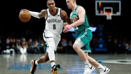 体育直播-绿军签下朗尼·沃克有备无患，卫冕冠军加一道保险