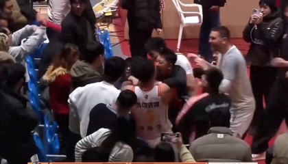 体育直播-狂奔的黑马！双杀辽篮浙江，连克京沪两强，上季13名如今杀进前6