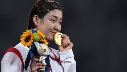 开云体育官网-东奥再现久违“三国杀” 半程中美日争金“刺刀见血”