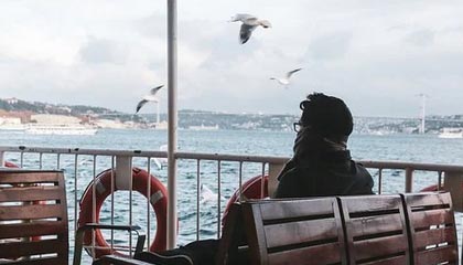 开云官网-前裁判谈尤文进球被吹：库普梅纳斯虽越位，但并没有干扰门将视线